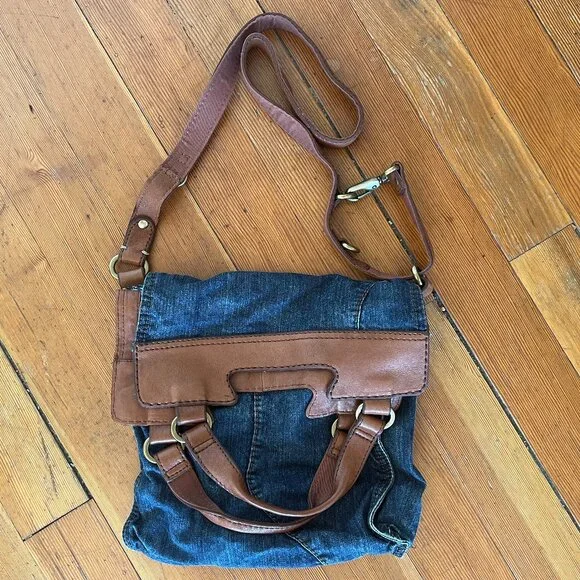 Lucky Brand Abbey Road Denim Crossbody Bag with Leather Trim - Picture 1 of 11